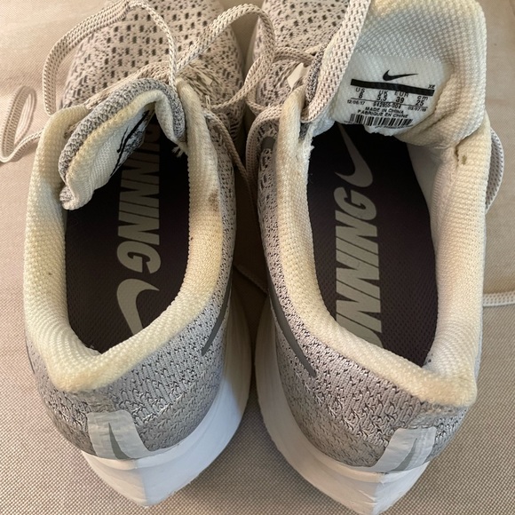 Nike Women’s Air Zoom Pegasus - Picture 9 of 11